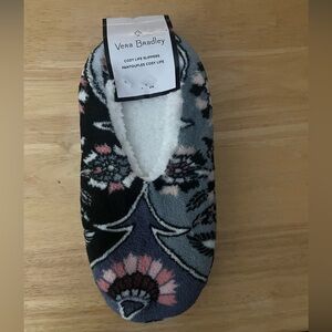 NWT- Vera Bradley cozy life slippers, woman’s soft fleece slippers, small 5/6
